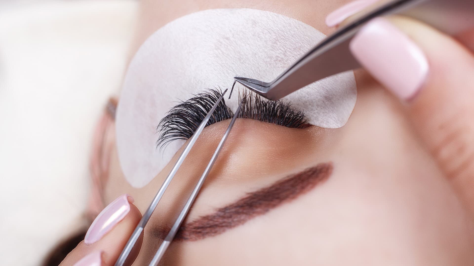 Eyelash Extension Certification Course